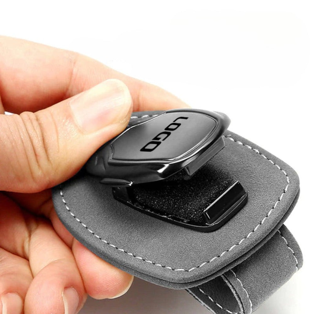 Suède multifunctionele brilclip met je autologo